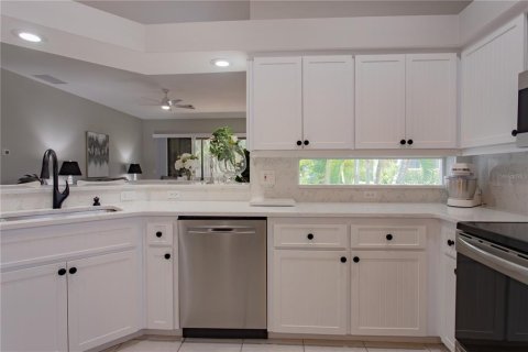 Villa ou maison à vendre à Venice, Floride: 2 chambres, 138.15 m2 № 2150489 - photo 14