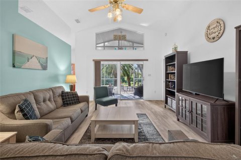 Villa ou maison à vendre à Leesburg, Floride: 3 chambres, 151.52 m2 № 2416544 - photo 7