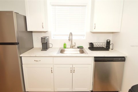 Copropriété à louer à Saint Petersburg, Floride: 1 chambre, 70.61 m2 № 2425364 - photo 6