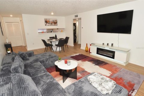 Copropriété à louer à Saint Petersburg, Floride: 1 chambre, 70.61 m2 № 2425364 - photo 15