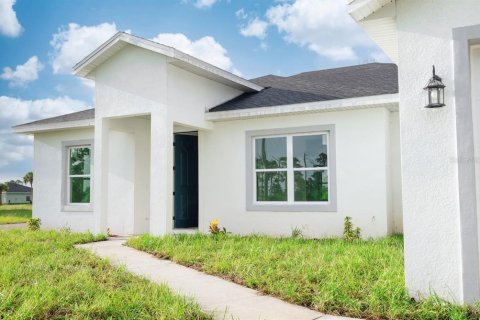Casa en alquiler en Placida, Florida, 4 dormitorios, 186.92 m2 № 2104063 - foto 2