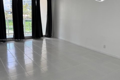 Condominio en venta en Sunny Isles Beach, Florida, 1 dormitorio, 92.07 m2 № 2012818 - foto 6