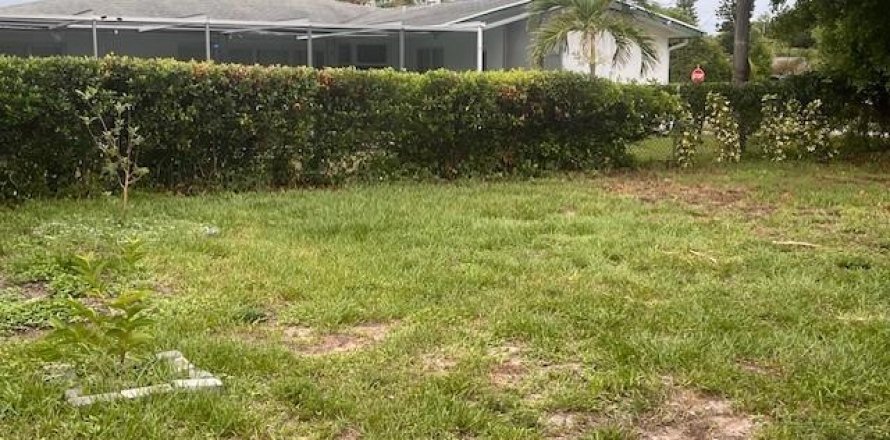 House in West Palm Beach, Florida 3 bedrooms, 164.25 sq.m. № 1228701