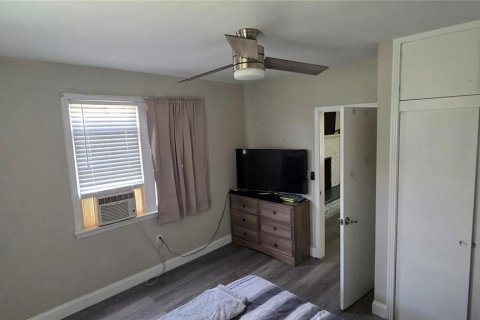 House in Dade City, Florida 4 bedrooms, 161.65 sq.m. № 1767275 - photo 22
