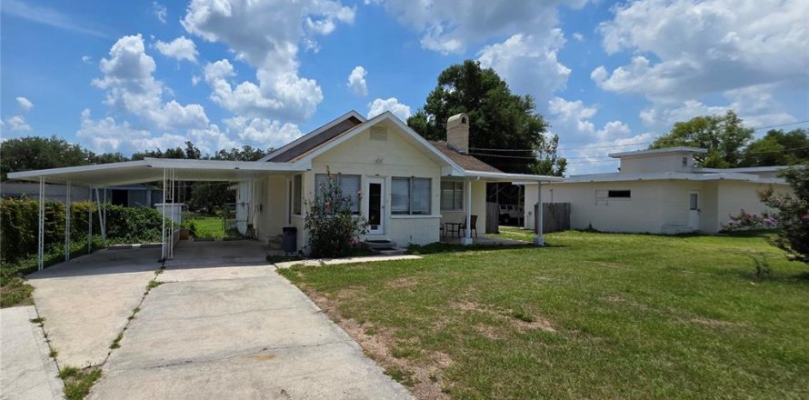 House in Dade City, Florida 4 bedrooms, 161.65 sq.m. № 1767275
