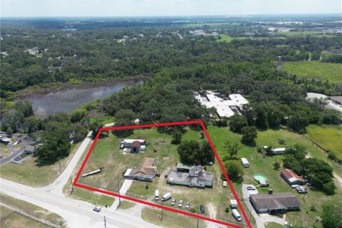 House in Dade City, Florida 4 bedrooms, 161.65 sq.m. № 1767275 - photo 2
