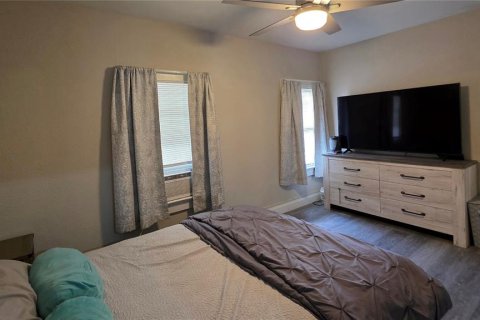 House in Dade City, Florida 4 bedrooms, 161.65 sq.m. № 1767275 - photo 9