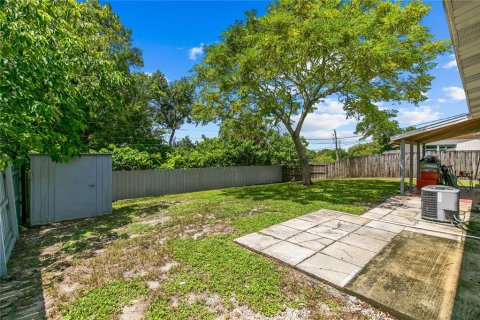 House in Titusville, Florida 4 bedrooms, 75.81 sq.m. № 2347762 - photo 14