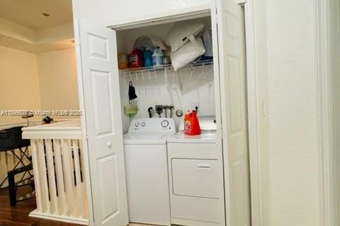 Townhouse in Miami, Florida 4 bedrooms, 166.57 sq.m. № 1952616 - photo 30