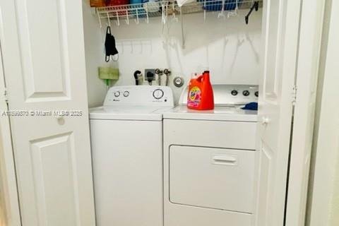 Townhouse in Miami, Florida 4 bedrooms, 166.57 sq.m. № 1952616 - photo 29