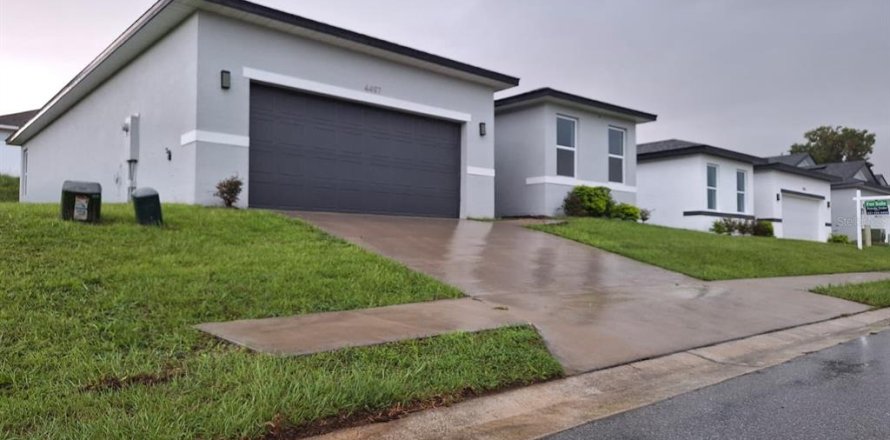 Casa en Ocala, Florida 4 dormitorios, 166.95 m2 № 1908417