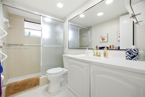 Condo in Lauderdale Lakes, Florida, 2 bedrooms № 2036086 - photo 19