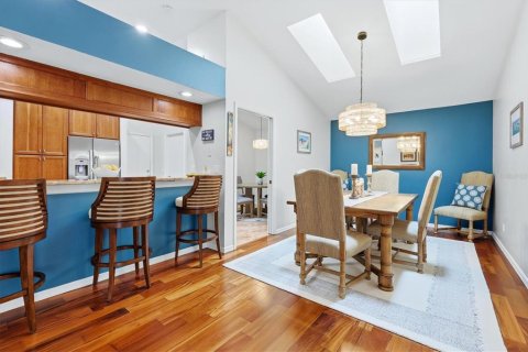 Villa ou maison à vendre à Sarasota, Floride: 2 chambres, 162.86 m2 № 2400185 - photo 11