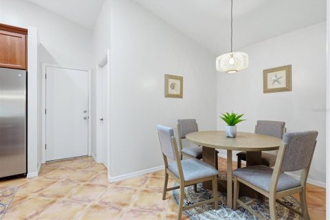 Villa ou maison à vendre à Sarasota, Floride: 2 chambres, 162.86 m2 № 2400185 - photo 17