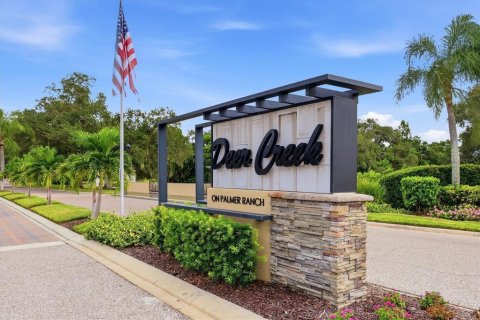 Villa ou maison à vendre à Sarasota, Floride: 2 chambres, 162.86 m2 № 2400185 - photo 3