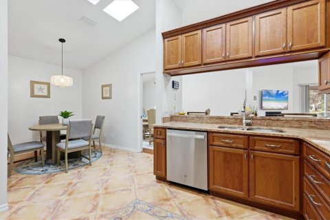 Villa ou maison à vendre à Sarasota, Floride: 2 chambres, 162.86 m2 № 2400185 - photo 16