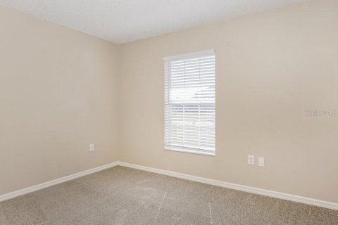 Villa ou maison à louer à Deltona, Floride: 3 chambres, 113.71 m2 № 2406967 - photo 12