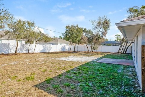Villa ou maison à louer à Deltona, Floride: 3 chambres, 113.71 m2 № 2406967 - photo 16