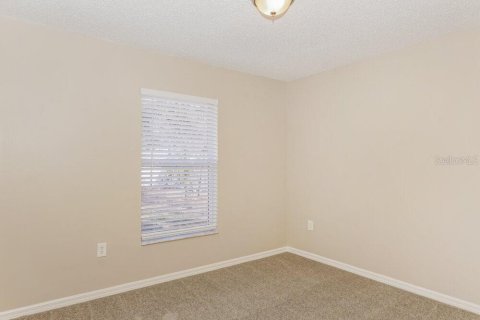 Villa ou maison à louer à Deltona, Floride: 3 chambres, 113.71 m2 № 2406967 - photo 13