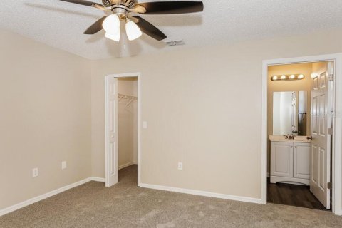 Villa ou maison à louer à Deltona, Floride: 3 chambres, 113.71 m2 № 2406967 - photo 9