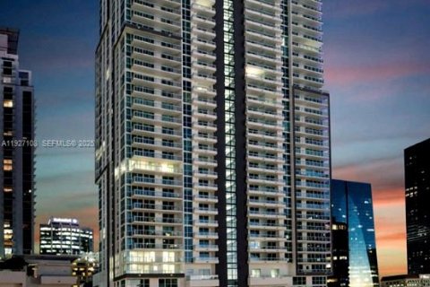 Condominio en venta en Miami, Florida, 2 dormitorios, 105.35 m2 № 1986187 - foto 13