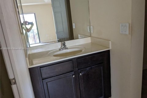 Adosado en alquiler en Cutler Bay, Florida, 3 dormitorios, 128.48 m2 № 1954563 - foto 12
