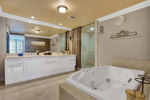 Condominio en venta en Hollywood, Florida, 2 dormitorios, 161 m2 № 1978726 - foto 22
