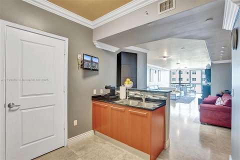 Condominio en venta en Hollywood, Florida, 2 dormitorios, 161 m2 № 1978726 - foto 28