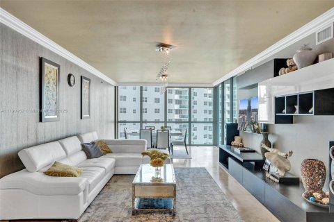 Condominio en venta en Hollywood, Florida, 2 dormitorios, 161 m2 № 1978726 - foto 19