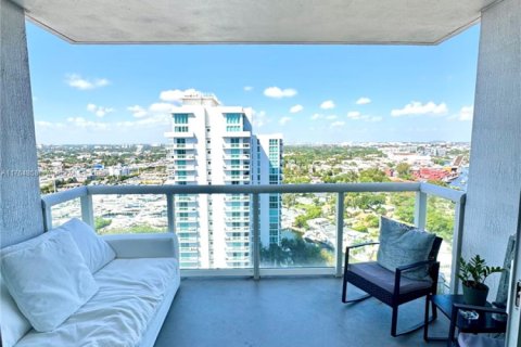 Condo in Miami, Florida, 2 bedrooms  № 1868049 - photo 15