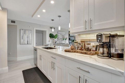 Copropriété à vendre à Highland Beach, Floride: 2 chambres, 114.27 m2 № 2251504 - photo 13