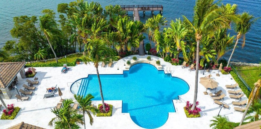 Condo à Highland Beach, Floride, 2 chambres  № 2251504
