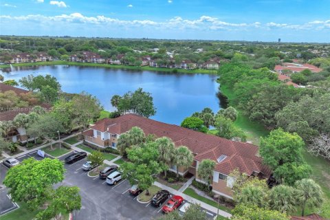 Condo in Plantation, Florida, 3 bedrooms  № 1747852 - photo 9