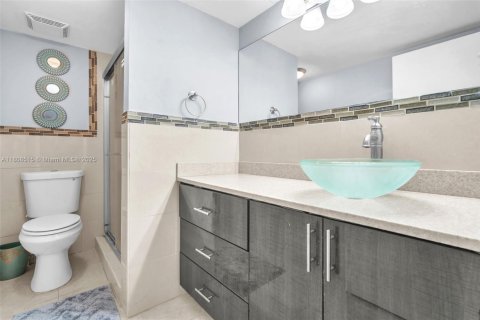 Condo in Plantation, Florida, 3 bedrooms  № 1747852 - photo 23