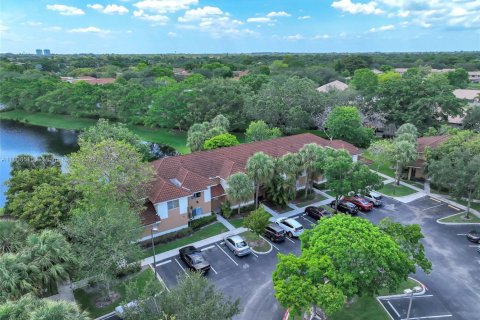 Condo in Plantation, Florida, 3 bedrooms  № 1747852 - photo 10