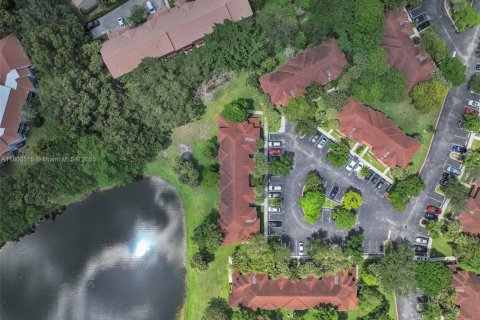 Condo in Plantation, Florida, 3 bedrooms  № 1747852 - photo 15