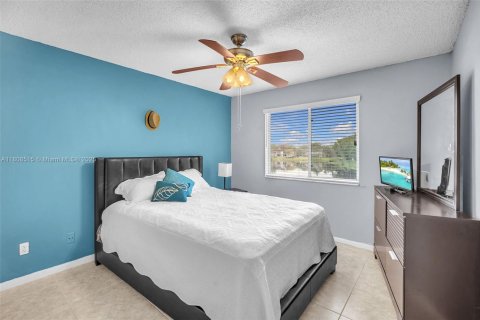Condo in Plantation, Florida, 3 bedrooms  № 1747852 - photo 17