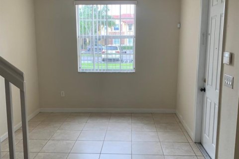 Adosado en alquiler en Homestead, Florida, 3 dormitorios, 108.6 m2 № 2085386 - foto 12