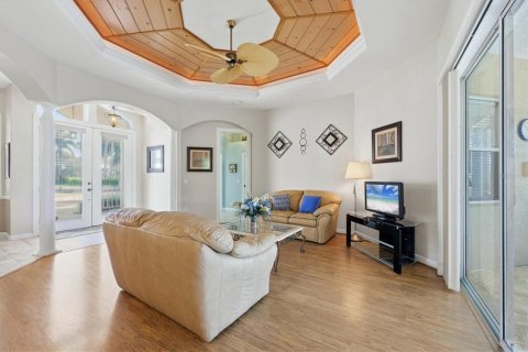 House in Port Charlotte, Florida 3 bedrooms, 195.75 sq.m. № 2396251 - photo 12