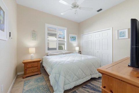 House in Port Charlotte, Florida 3 bedrooms, 195.75 sq.m. № 2396251 - photo 25