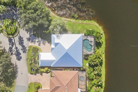 House in Port Charlotte, Florida 3 bedrooms, 195.75 sq.m. № 2396251 - photo 2