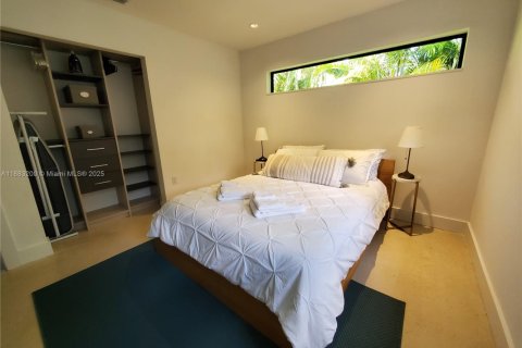 Villa ou maison à louer à Miami, Floride: 3 chambres, 100.33 m2 № 1931402 - photo 24