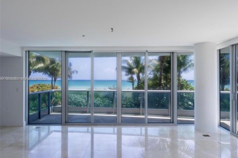 Condo in Surfside, Florida, 3 bedrooms  № 1994519 - photo 5