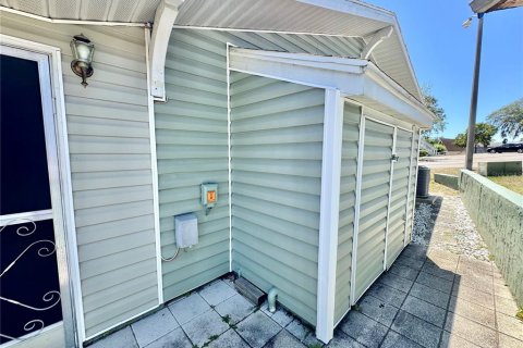 Condominio en venta en Clermont, Florida, 2 dormitorios, 57.6 m2 № 1643237 - foto 27