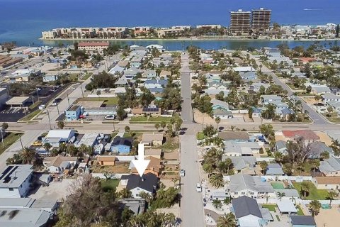 Купить виллу или дом в Сент-Пит-Бич, Флорида 4 комнаты, 106.28м2, № 1785103 - фото 2