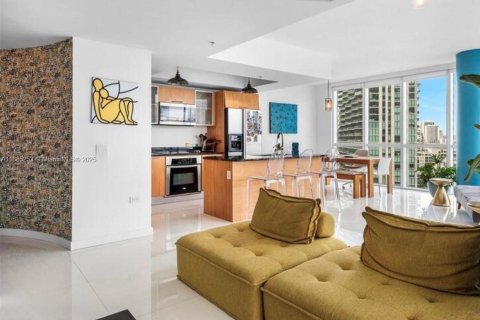 Copropriété à louer à Miami, Floride: 2 chambres, 128.21 m2 № 1931361 - photo 7