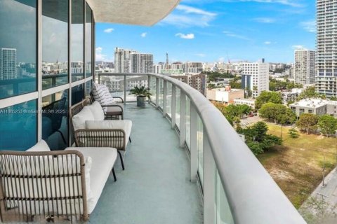 Copropriété à louer à Miami, Floride: 2 chambres, 128.21 m2 № 1931361 - photo 16