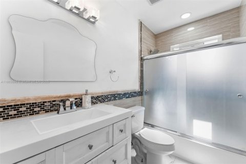 Casa en venta en Miramar, Florida, 3 dormitorios, 154.03 m2 № 1959485 - foto 14