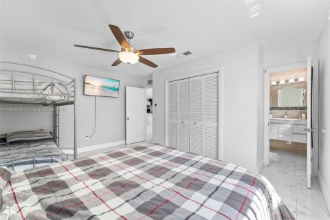 Casa en venta en Miramar, Florida, 3 dormitorios, 154.03 m2 № 1959485 - foto 16