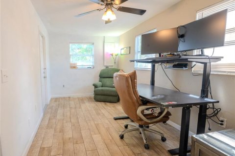 House in Holiday, Florida 3 bedrooms, 154.87 sq.m. № 2226216 - photo 16